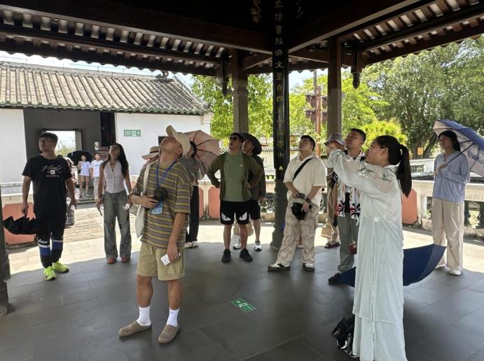“清涼海島”采風(fēng)隊(duì)走進(jìn)儋州東坡文化旅游區(qū)探尋文旅融合新活力